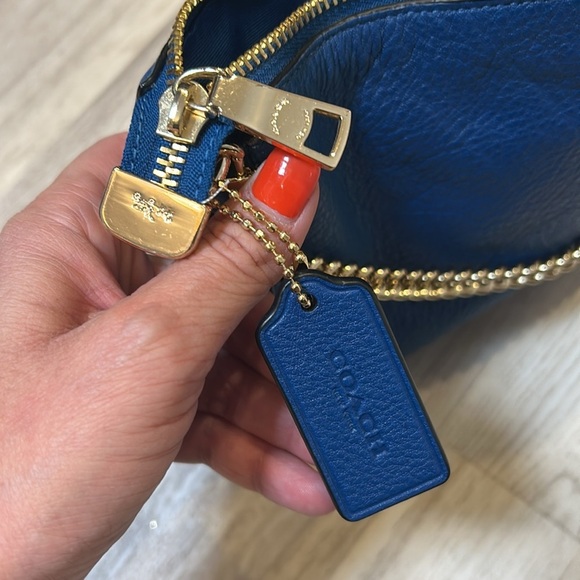 Coach Carrier Blue Pebbled Leather Mini Shoulder Bag With Luxe Gold Chain Strap - Picture 11 of 12
